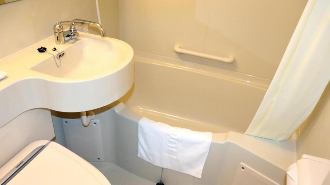 Toyoko Inn Nara Oji Eki Minami Guchi Екстериор снимка